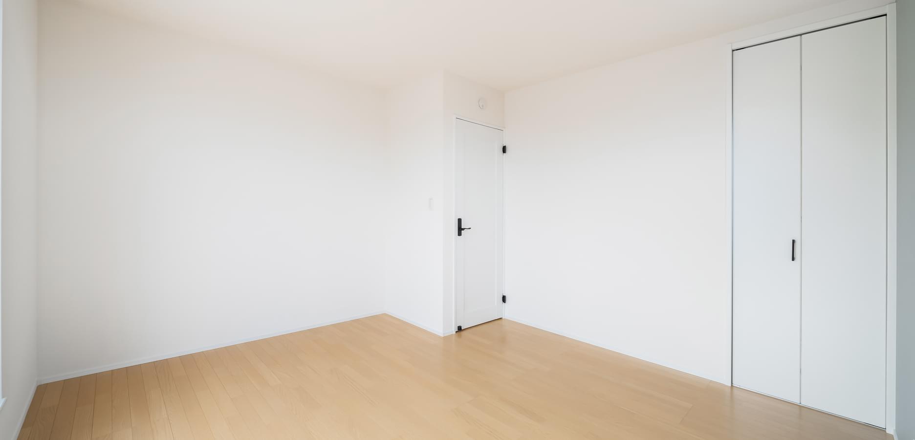 内装リフォーム（壁紙・床など）